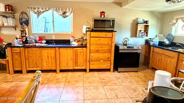 3531 W POLK Street, Phoenix, AZ 85009