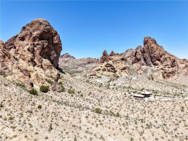 3351 S Boriana Road, Golden Valley, AZ 86413