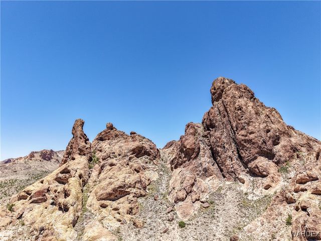 3351 S Boriana Road, Golden Valley, AZ 86413