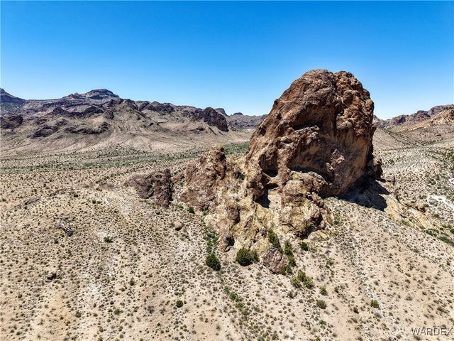 3351 S Boriana Road, Golden Valley, AZ 86413