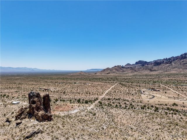 3351 S Boriana Road, Golden Valley, AZ 86413