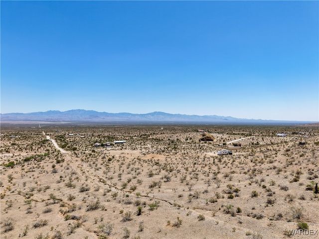 3351 S Boriana Road, Golden Valley, AZ 86413