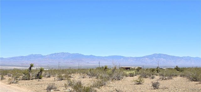 3351 S Boriana Road, Golden Valley, AZ 86413