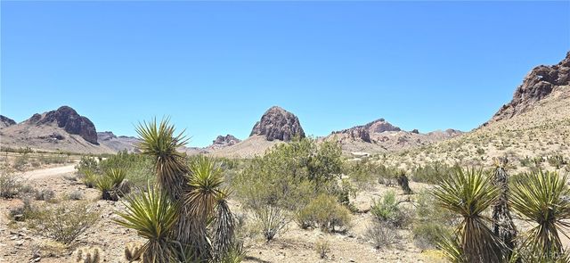 3351 S Boriana Road, Golden Valley, AZ 86413