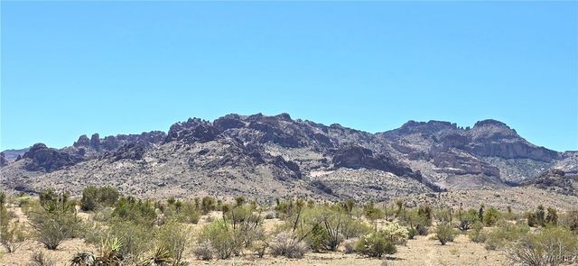 3351 S Boriana Road, Golden Valley, AZ 86413