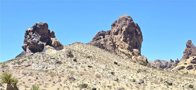 3351 S Boriana Road, Golden Valley, AZ 86413