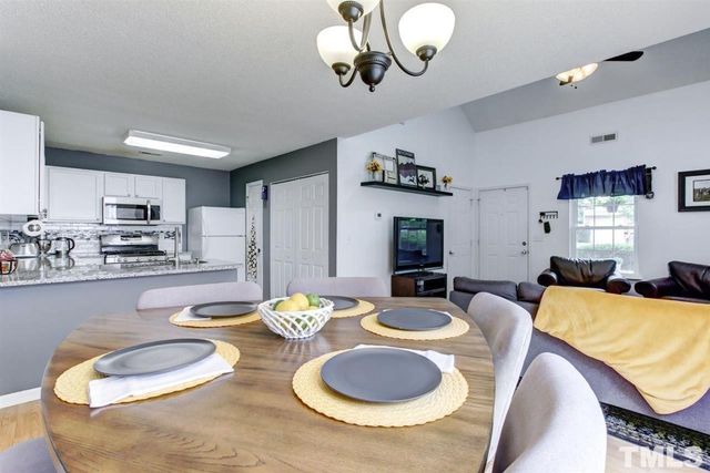 240 Adefield Lane, Holly Springs, NC 27540