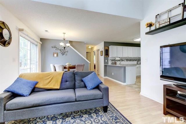 240 Adefield Lane, Holly Springs, NC 27540