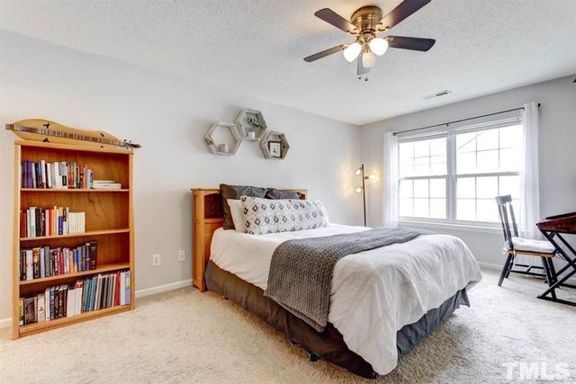 240 Adefield Lane, Holly Springs, NC 27540