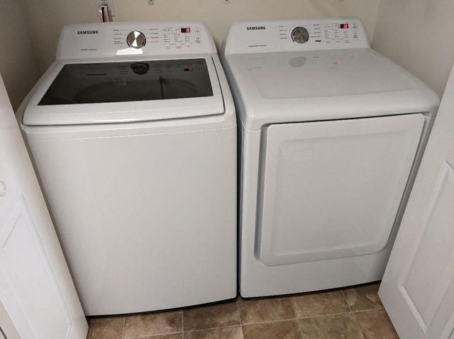 240 Adefield Lane, Holly Springs, NC 27540