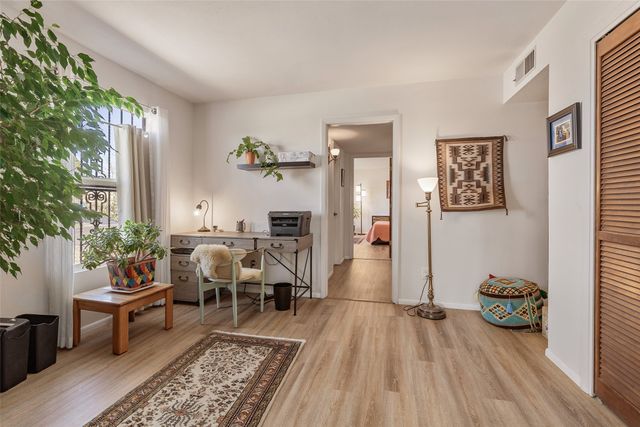 2863 Plaza Rojo, Santa Fe, NM 87507