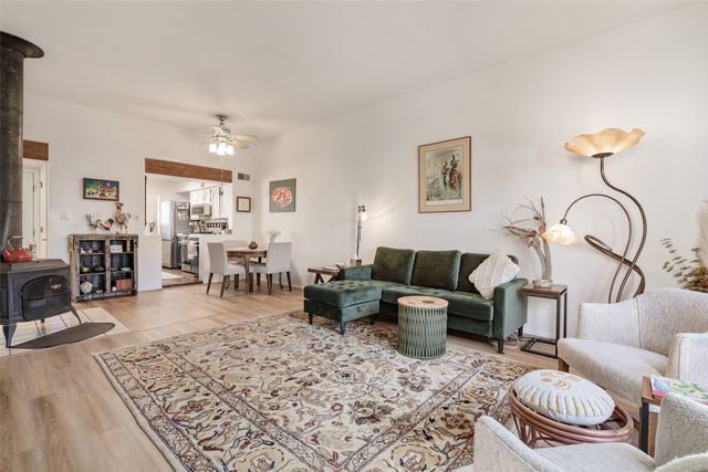 2863 Plaza Rojo, Santa Fe, NM 87507