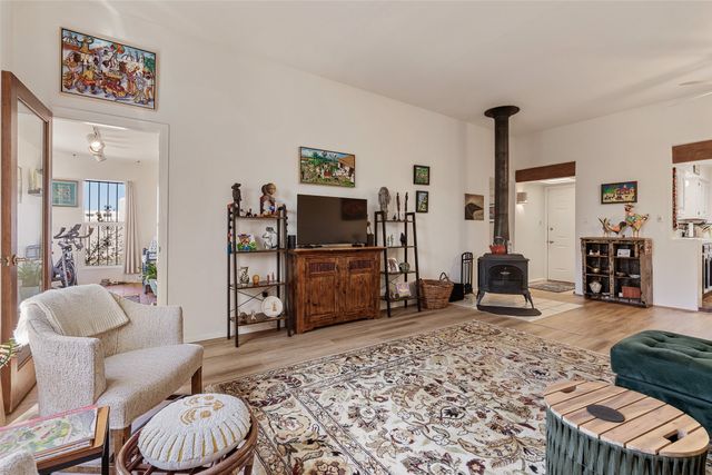 2863 Plaza Rojo, Santa Fe, NM 87507