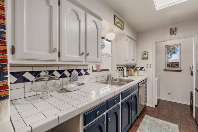 2863 Plaza Rojo, Santa Fe, NM 87507