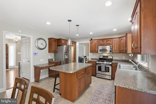 140 EAGLE PATH, Mountville, PA 17554