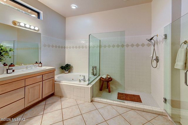 108 Silverstone Place, Tucson, AZ 85737