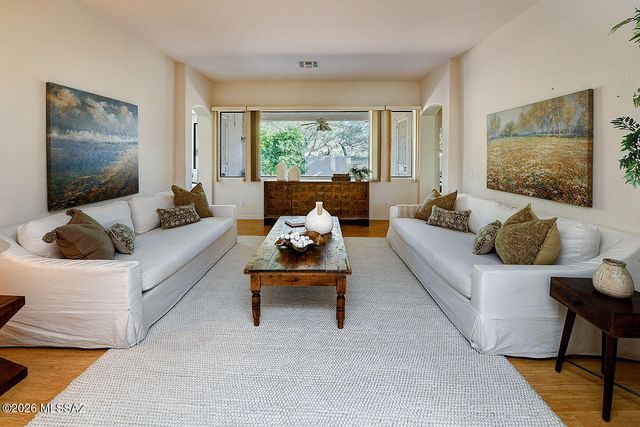 108 Silverstone Place, Tucson, AZ 85737