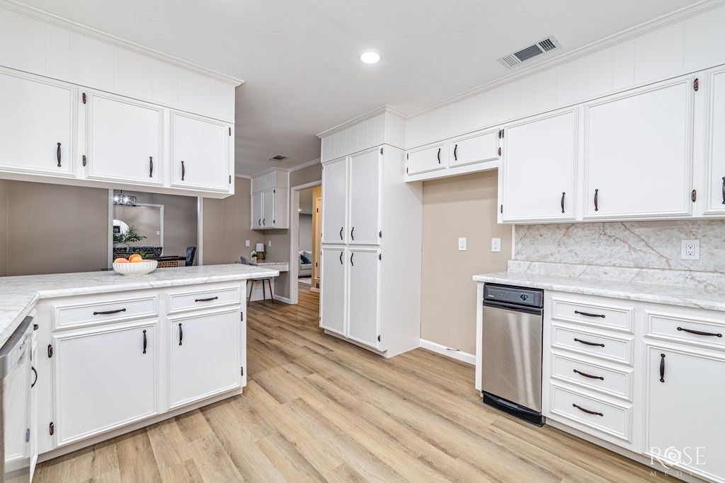 Image 15 of property listing at 1514 Sun Valley Lane, San Angelo, TX 76904