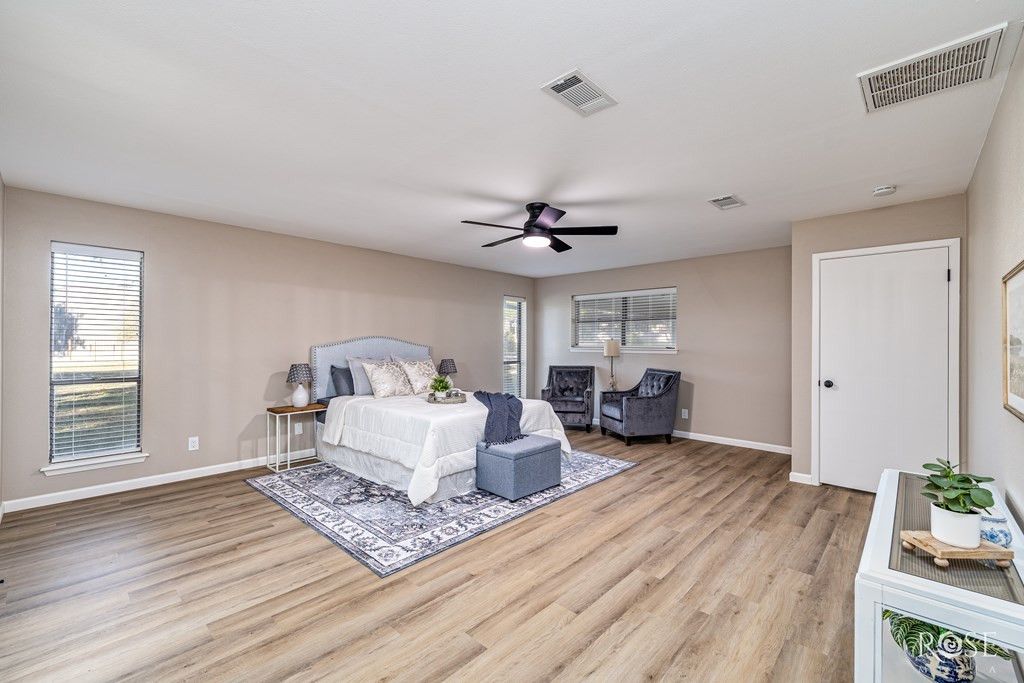 Image 17 of property listing at 1514 Sun Valley Lane, San Angelo, TX 76904