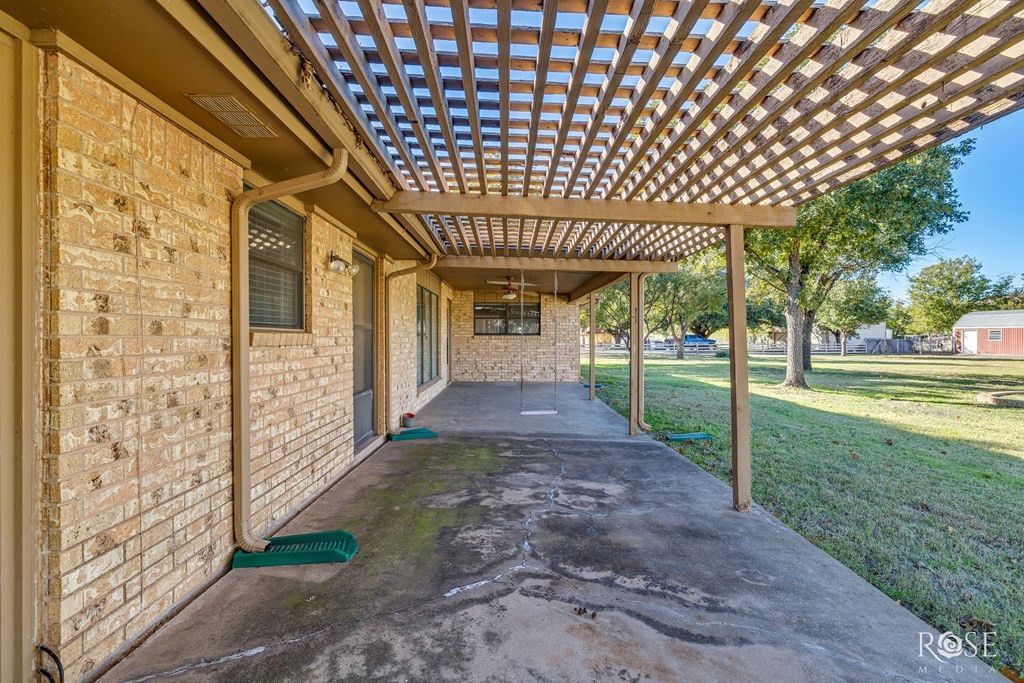 Image 34 of property listing at 1514 Sun Valley Lane, San Angelo, TX 76904
