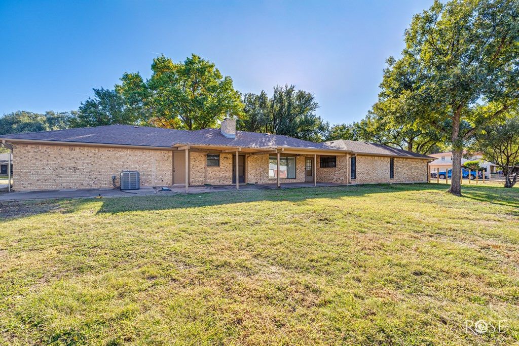 Image 35 of property listing at 1514 Sun Valley Lane, San Angelo, TX 76904