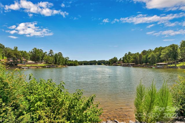 12017 Baywoods Drive, Tega Cay, SC 29708
