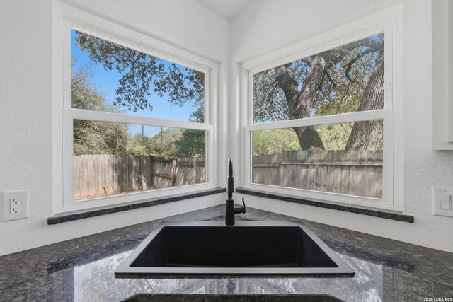7002 Quail Wilde, San Antonio, TX 78250