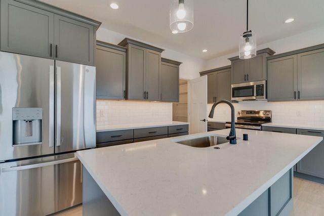 1628 Red Clover STREET, Holmen, WI 54636