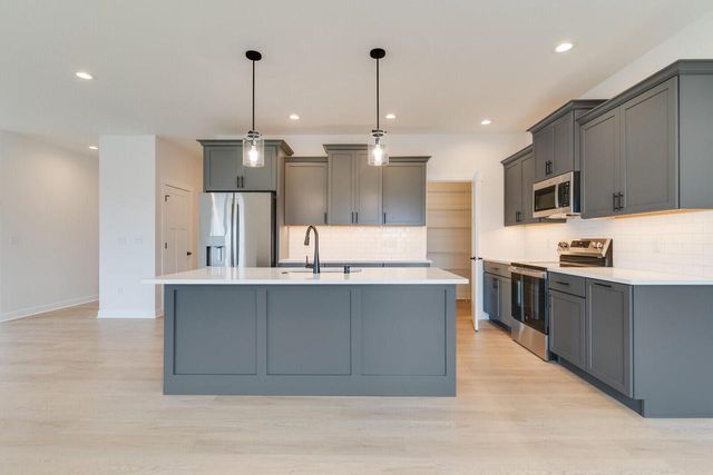 1628 Red Clover STREET, Holmen, WI 54636