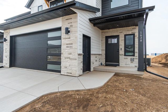 1628 Red Clover STREET, Holmen, WI 54636