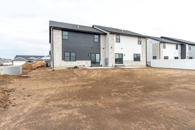 1628 Red Clover STREET, Holmen, WI 54636