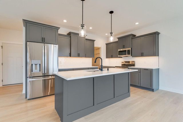 1628 Red Clover STREET, Holmen, WI 54636