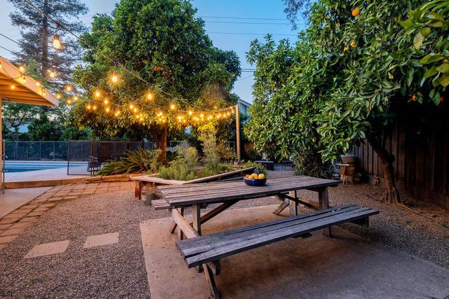 1264 W Celeste Avenue, Fresno, CA 93711