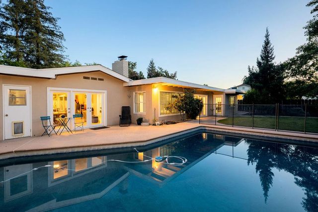 1264 W Celeste Avenue, Fresno, CA 93711