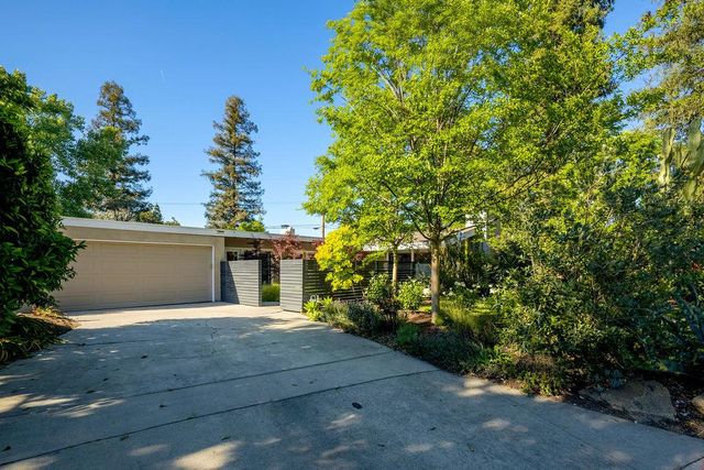 1264 W Celeste Avenue, Fresno, CA 93711