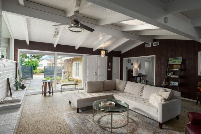1264 W Celeste Avenue, Fresno, CA 93711