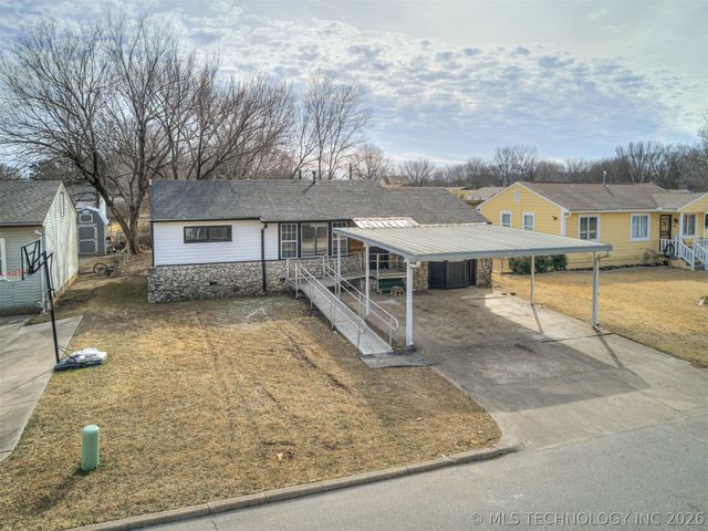 710 E 33rd Street N, Tulsa, OK 74106
