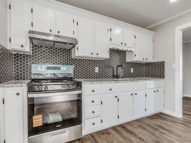 710 E 33rd Street N, Tulsa, OK 74106