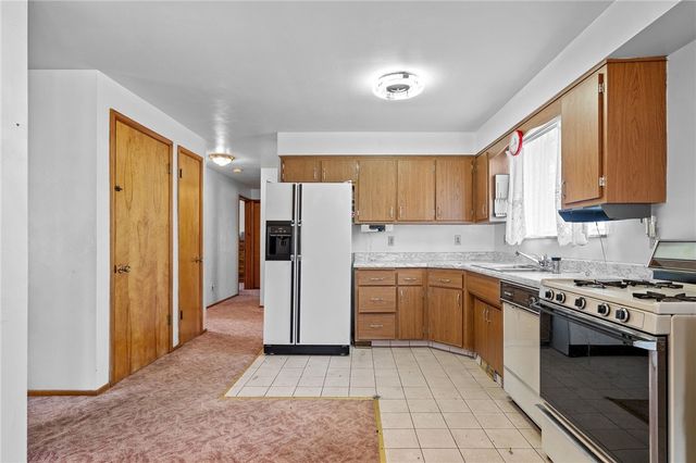 3818 Grant St, South Park, PA 15129