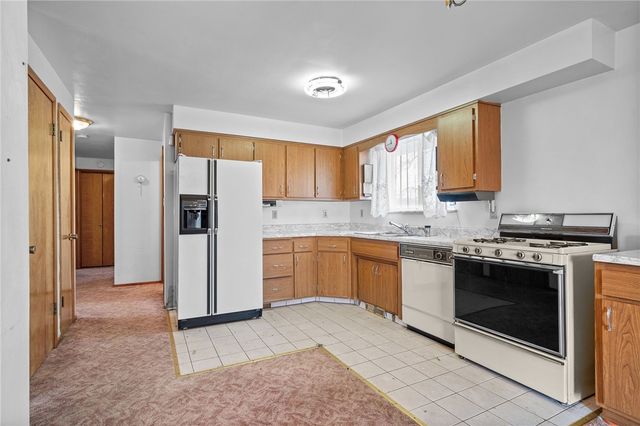 3818 Grant St, South Park, PA 15129