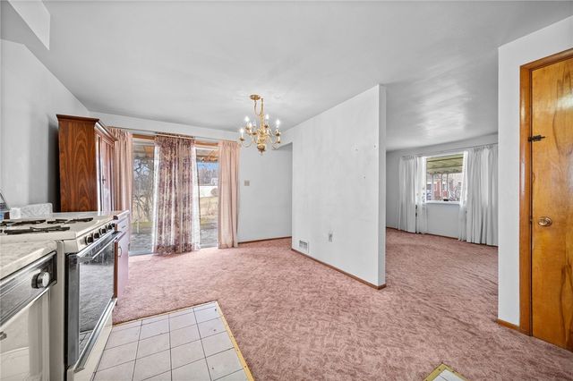 3818 Grant St, South Park, PA 15129