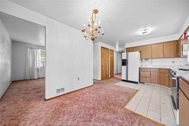 3818 Grant St, South Park, PA 15129