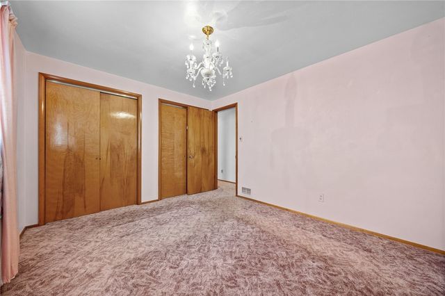 3818 Grant St, South Park, PA 15129