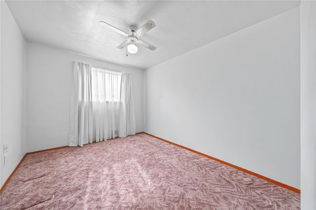 3818 Grant St, South Park, PA 15129