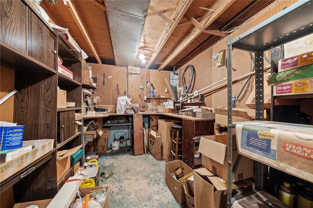 3818 Grant St, South Park, PA 15129