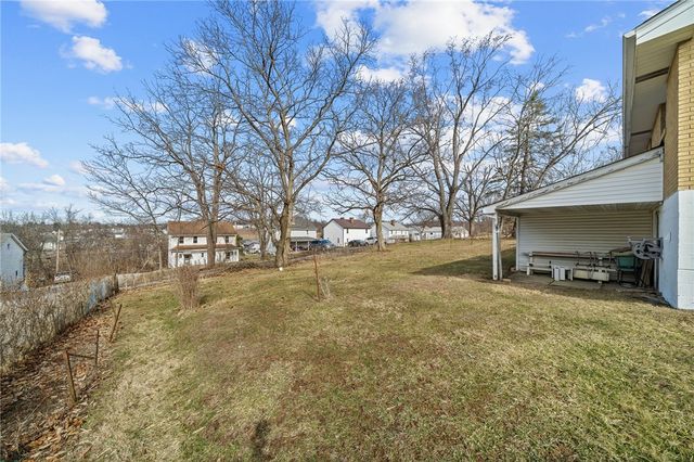 3818 Grant St, South Park, PA 15129