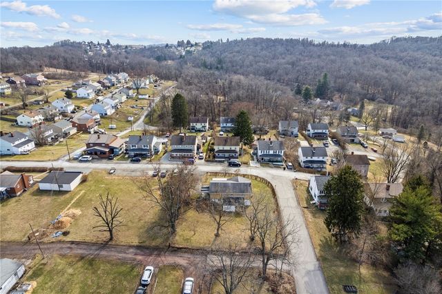 3818 Grant St, South Park, PA 15129