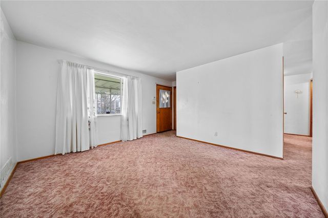 3818 Grant St, South Park, PA 15129