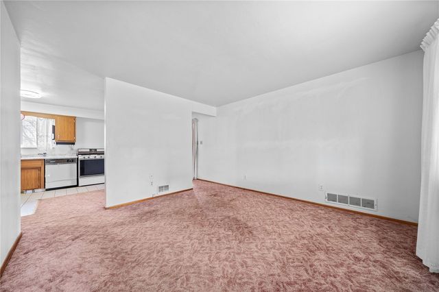 3818 Grant St, South Park, PA 15129