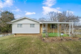 3818 Grant St, South Park, PA 15129